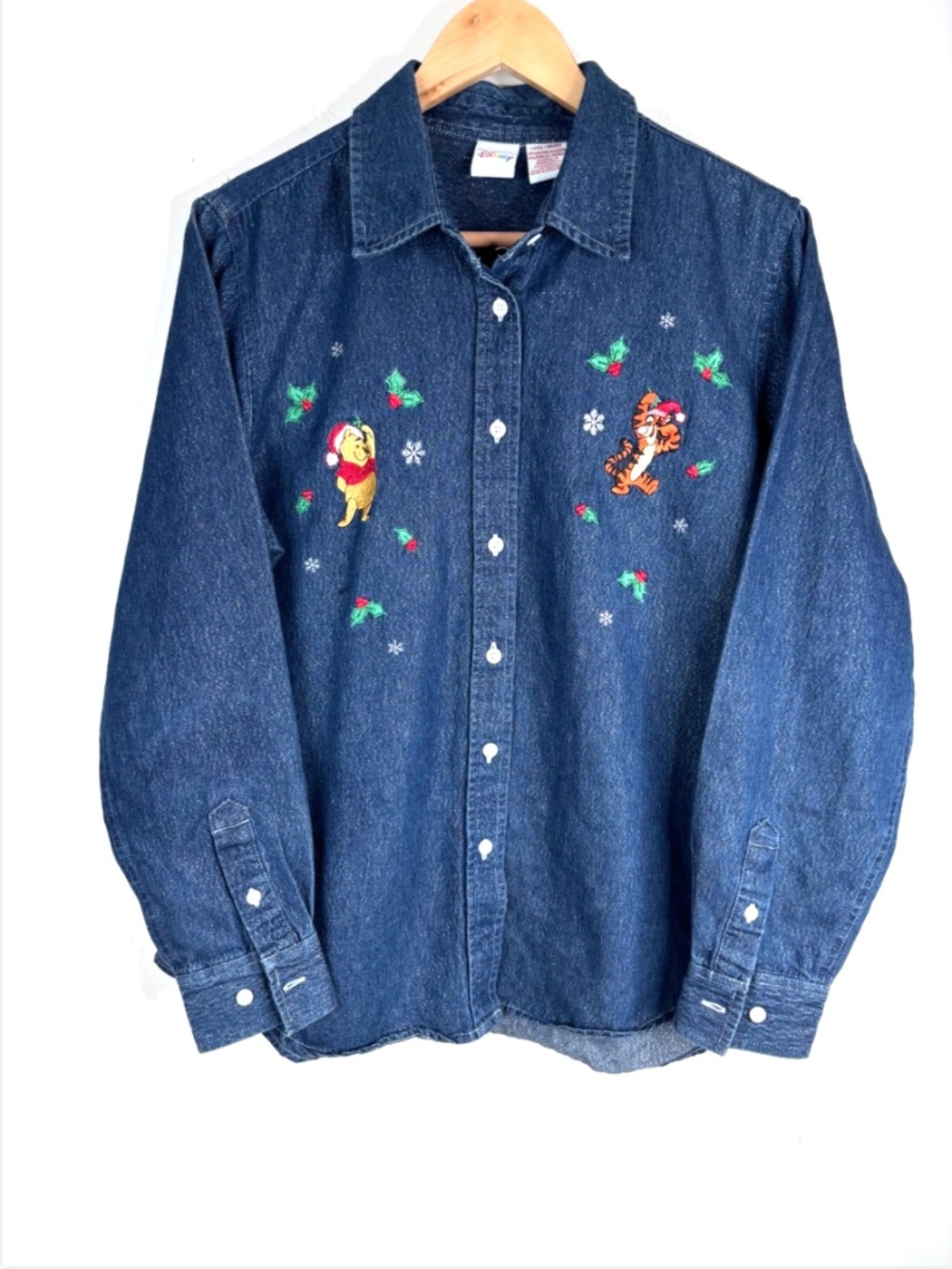 VTG 90s Disney Store Winnie the Pooh Embroidered Christmas Denim Shirt L  Tigger